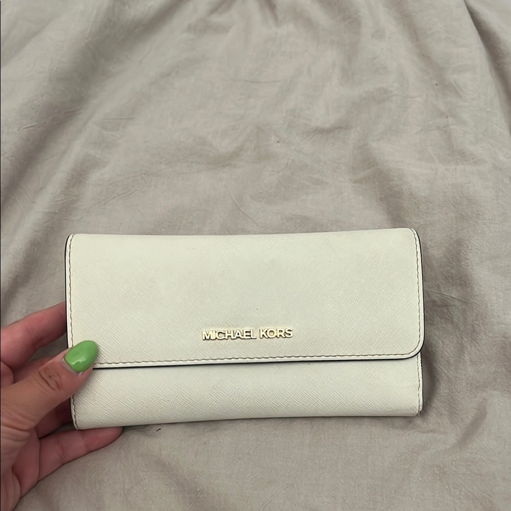 Michael Kors Ivory Wallet